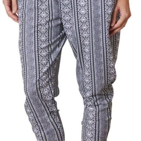 Prana Ryley Crop Pants with Pockets - Picture 2 of 7